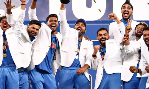 जानिए चैंपियंस ट्रॉफी और व्हाइट ब्लेजर की दिलचस्प कहानी...