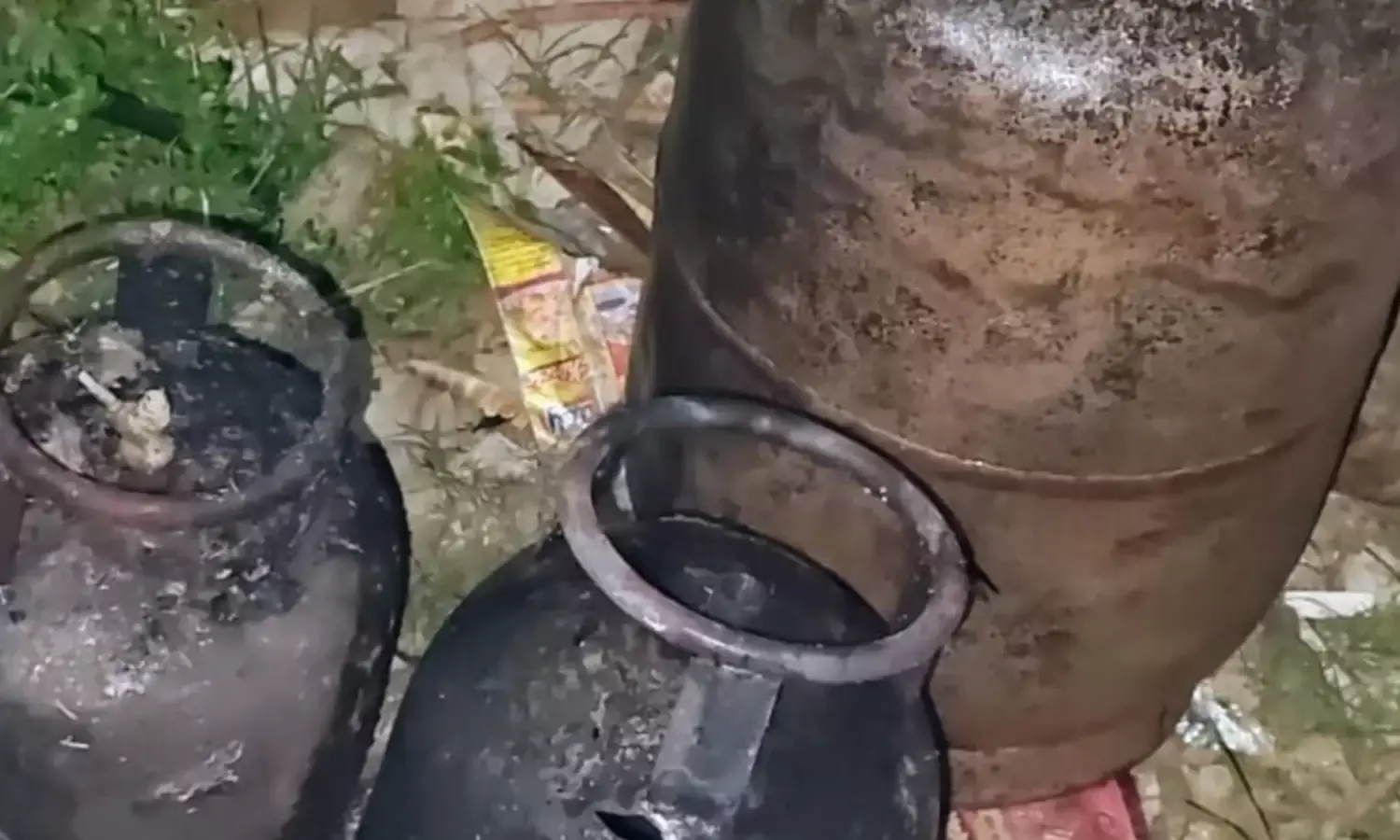 आनंद विहार के पास झुग्गी में लगी आग, तीन मजदूरों की मौत