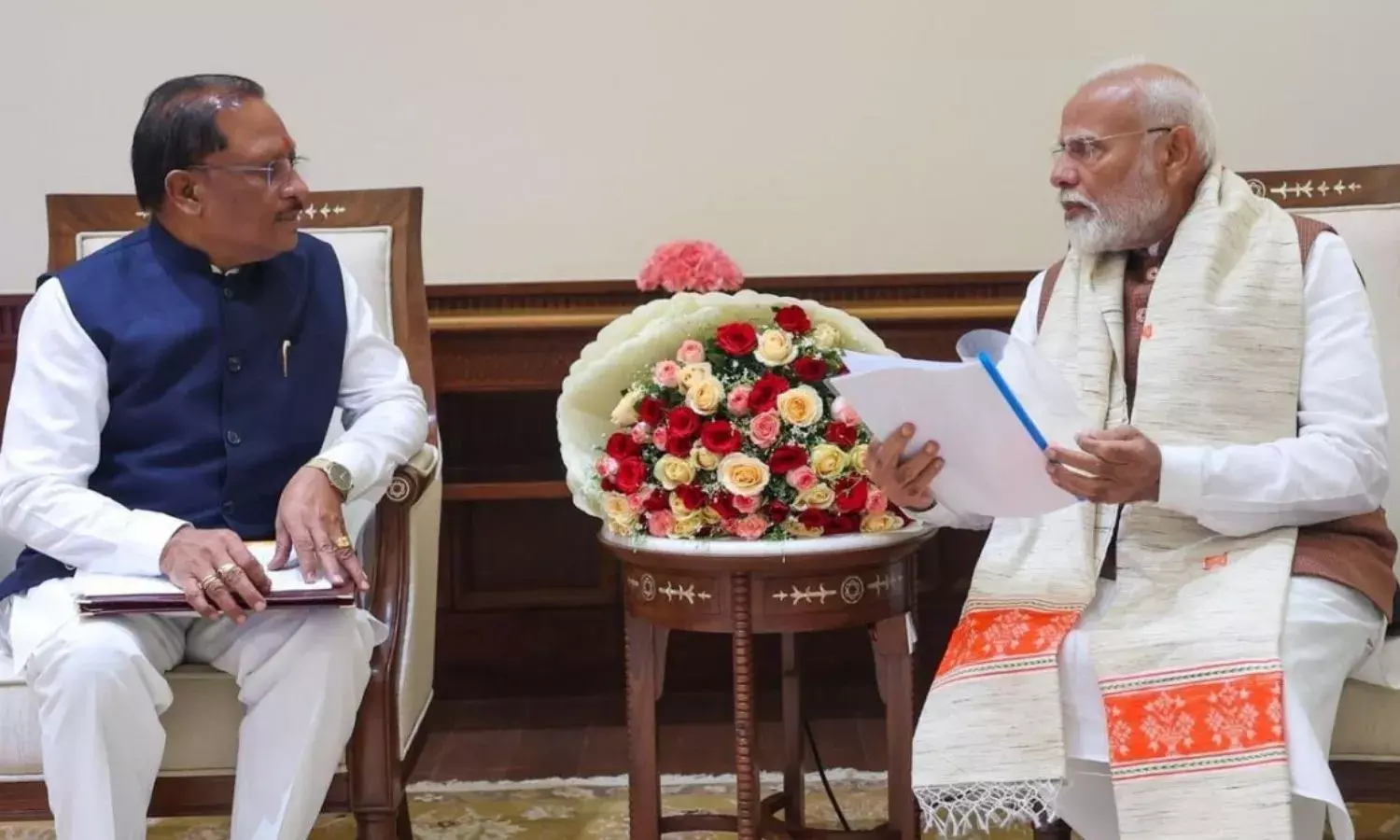 CM साय ने PM मोदी को सौंपा बस्तर विकास का रोडमैप, नई औद्योगिक नीति पर भी हुई चर्चा