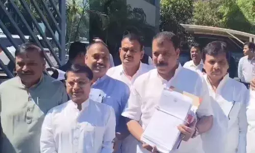 परिवहन घोटाले की शिकायत दर्ज कराने EOW पहुंची कांग्रेस, उमंग सिंघार समेत कई विधायक मौजूद