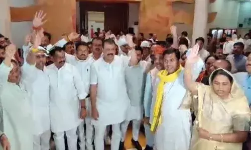 मंडला एनकाउंटर को फर्जी बताकर विधानसभा में कांग्रेस का हंगामा, नारेबाजी कर किया वॉक आउट