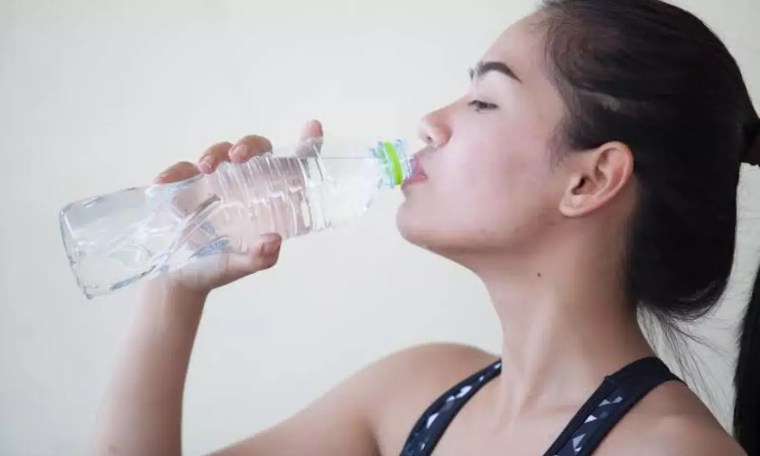 अब आप भी घर बैठे लगा पाएंगे शरीर में डिहाइड्रेशन का पता, इन आसान टेस्ट को करें ट्राई