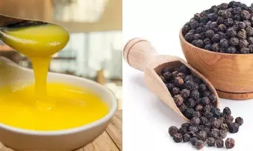 इन फायदों के लिए खास है घी के साथ काली मिर्च का सेवन, जानिए आयुर्वेद में इसका महत्व