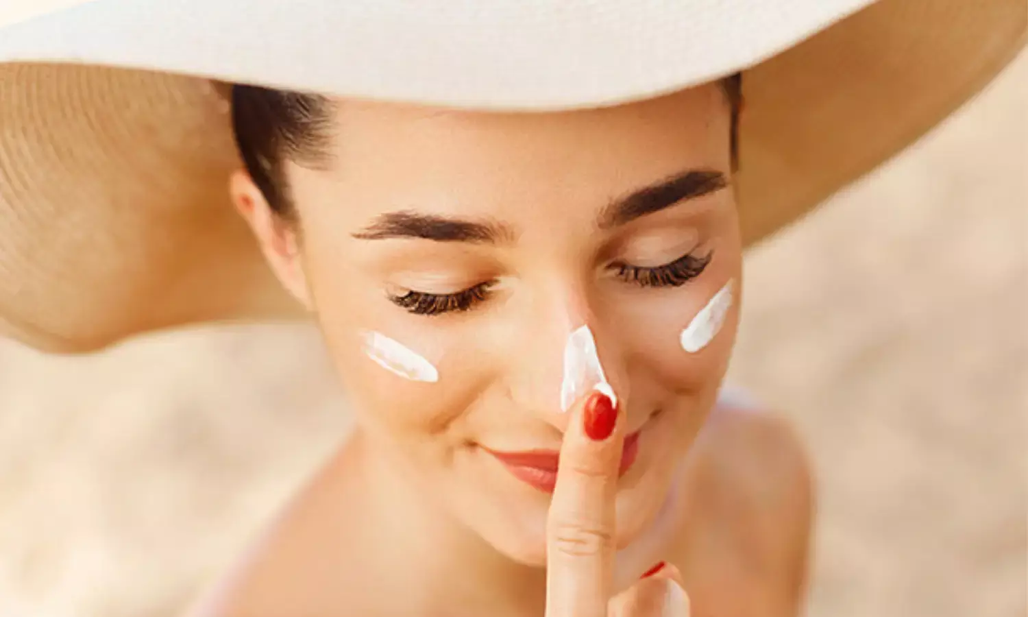क्या रोजाना सनस्क्रीन लगाने से कैंसर का खतरा हो सकता है? जानें किन चीजों का रखें ख्याल