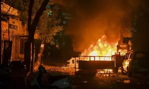 नागपुर में हिंसा के 6 दिन बाद हटा पूरी तरह कर्फ्यू, पुलिस की चौकसी रहेगी जारी नागपुर में हिंसा के 6 दिन बाद हटा पूरी तरह कर्फ्यू, पुलिस की चौकसी रहेगी जारी