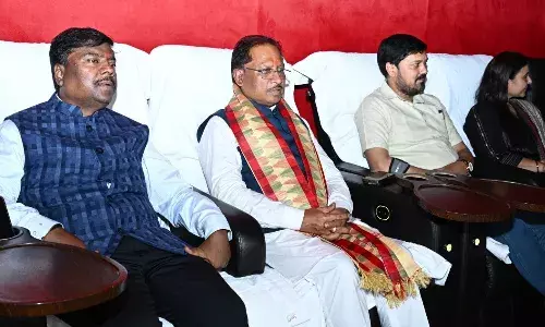 मुख्यमंत्री विष्णुदेव साय ने देखी छावा फिल्म, अब तक 578 करोड़ से अधिक की कर चुकी कमाई