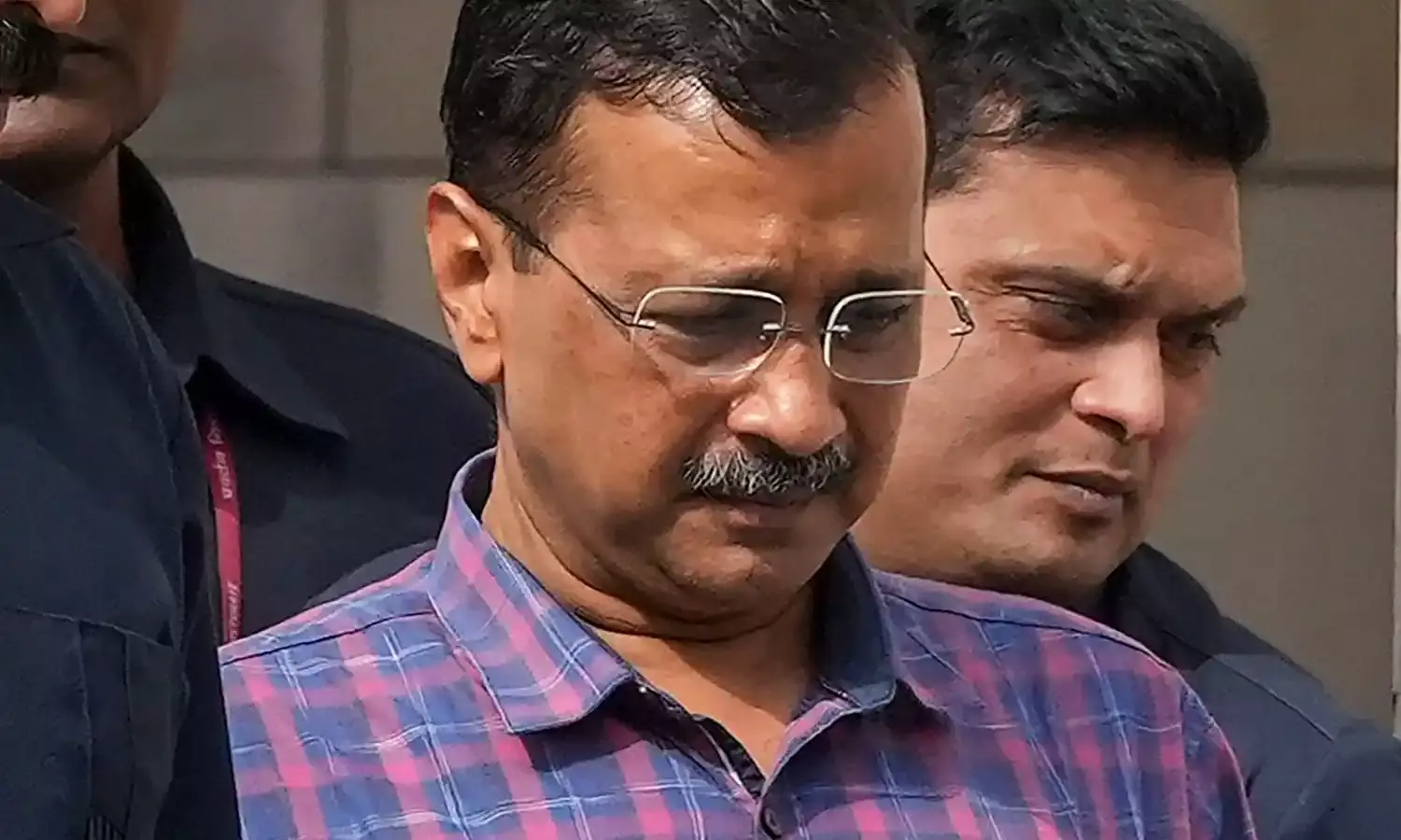 निजी कंपनियों को करोड़ों की जमीन मुफ्त में दे गए केजरीवाल…
