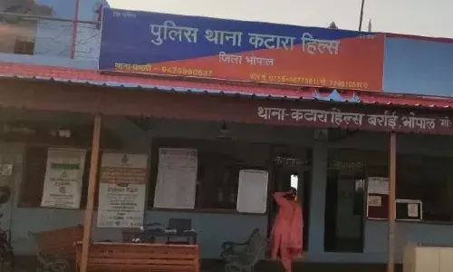 पत्रकार कुलदीप सिंगरोलिया मामले में TI लाइन अटैच पत्रकार कुलदीप सिंगरोलिया मामले में TI लाइन अटैच