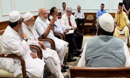 रमजान के मौके पर बीजेपी की नई पहल, सौगात-ए-मोदी पर क्यों बवाल?