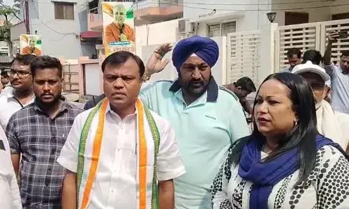 पीसीसी चीफ दीपक बैज समेत कांग्रेसियों का प्रदर्शन, भूपेश बघेल के खिलाफ जांच का कर रहे विरोध