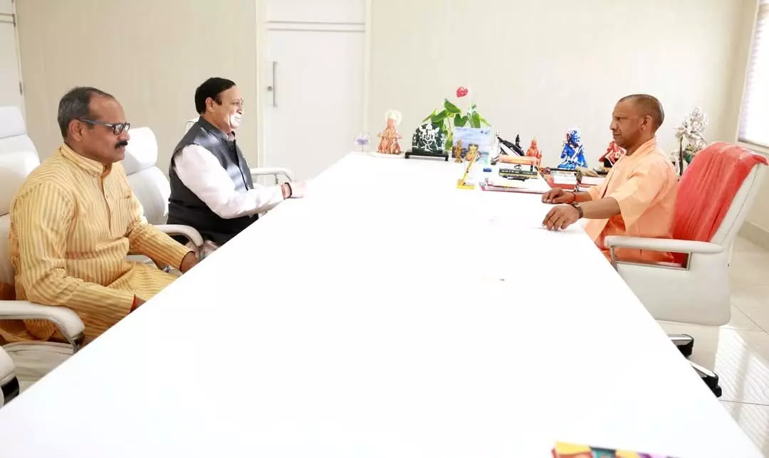 उत्कर्ष के 8 वर्ष बनाम गांव के स्कूल खातिर देवतुल्य कार्यकर्ता का दो वर्ष का संघर्ष उत्कर्ष के 8 वर्ष बनाम गांव के स्कूल खातिर देवतुल्य कार्यकर्ता का दो वर्ष का संघर्ष