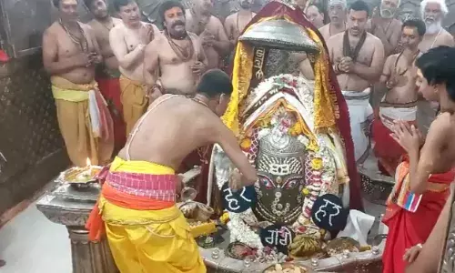 हिंदू नववर्ष : चैत्र माह के पहले दिन महाकालेश्वर मंदिर में भस्म आरती