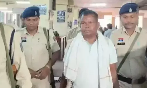 EOW स्पेशल कोर्ट में पेश हुए कवासी लखमा, अधिकारियों ने की थी प्रोडक्शन वारंट की मांग