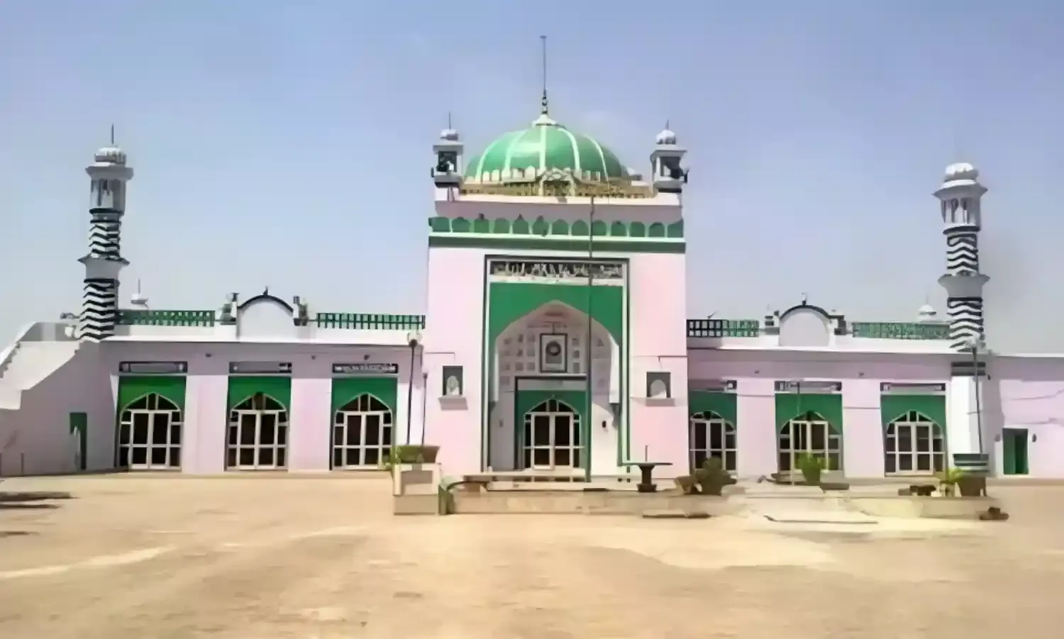 संभल की शाही मस्जिद का बदला नाम, अब कहलाएगी जुमा मस्जिद