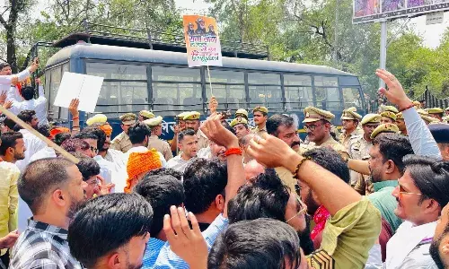 महासंग्राम यात्रा से पहले लखनऊ में हजारों क्षत्रिय कार्यकर्ता गिरफ्तार