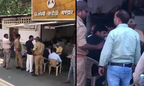 लखनऊ की मशहूर बाजपेई पूड़ी शॉप पर अचानक GST का छापा, टैक्स अनियमितता की जांच कर रही टीम