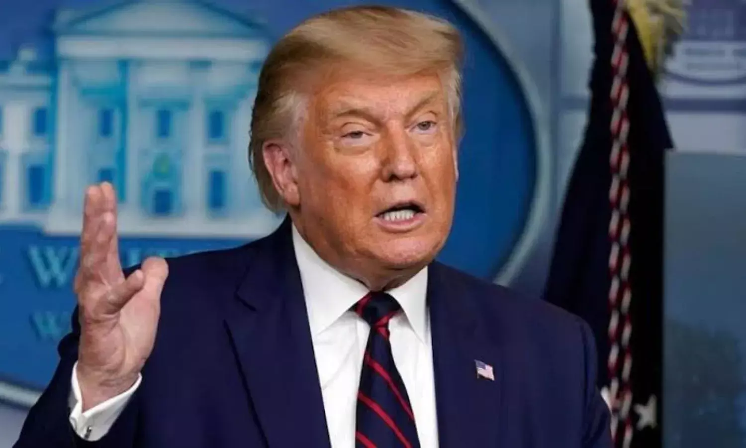 अमेरिका के राष्ट्रपति डोनाल्ड ट्रंप में टैरिफ फैसले में किया बदलाव, इन सामानों पर नहीं लगेगा शुल्क