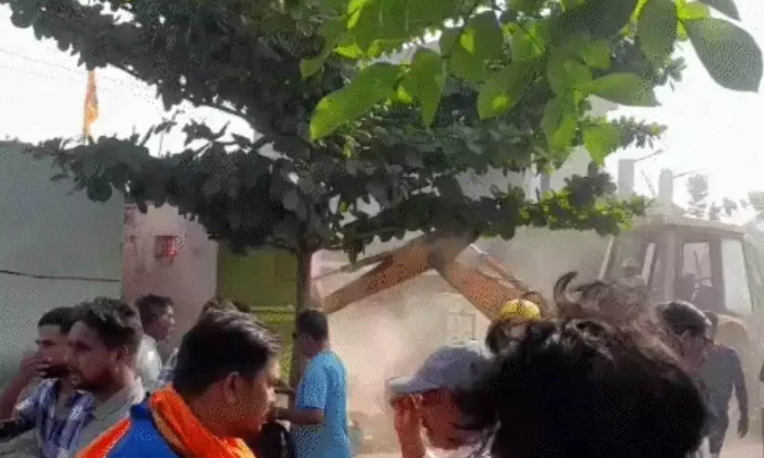 भिलाई में अतिक्रमण के खिलाफ बड़ी कार्रवाई, 60 से ज्यादा घरों पर  चला नगर निगम का बुलडोजर