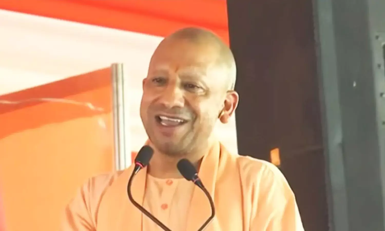 वक्फ कानून पर भड़की हिंसा पर सीएम योगी का तीखा हमला…