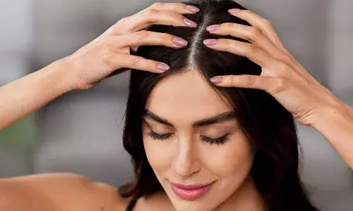 गर्मी में सिर पर हो रही खुजली तो लगाएं ये हरे पत्ते, मिलेगी राहत