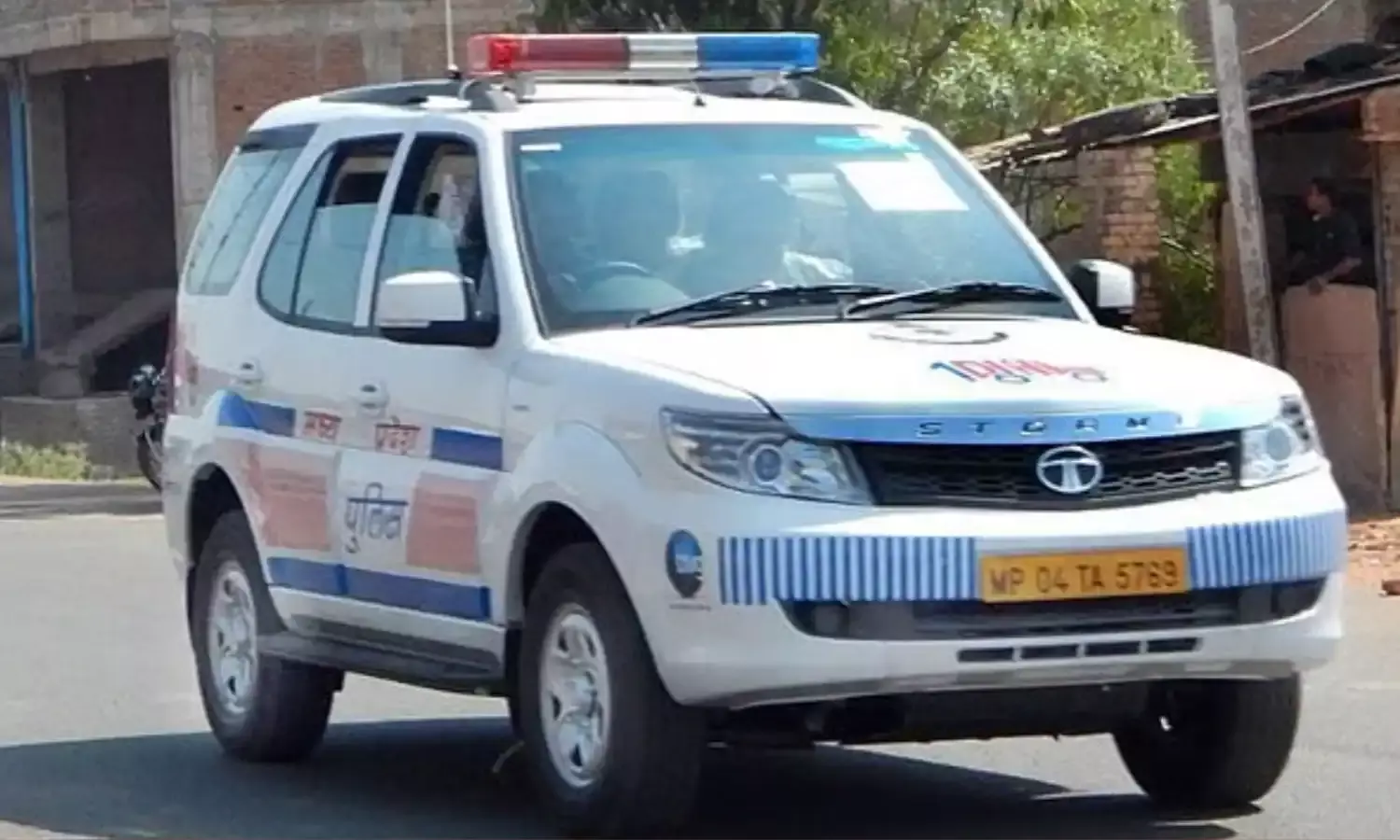 आत्महत्या की कहकर घर से निकला था भाई, पुलिस अधीक्षक को बहन ने किया ट्वीट, बचाई जान…