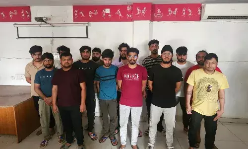 छत्तीसगढ़ समेत 7 राज्यों में छापा, 14 गिरफ्तार, अंतरराज्यीय ऑनलाइन सट्टा रैकेट का भंडाफोड़… छत्तीसगढ़ समेत 7 राज्यों में छापा, 14 गिरफ्तार, अंतरराज्यीय ऑनलाइन सट्टा रैकेट का भंडाफोड़…