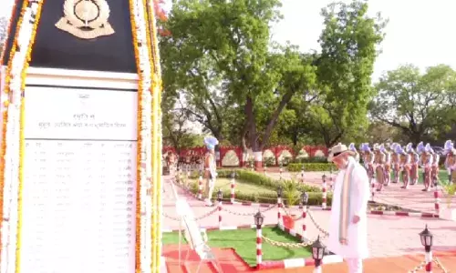 31 मार्च 2026 तक नक्सलवाद हो जायेगा खत्म- अमित शाह ने दोहराया, CRPF की 8 टुकड़ियों से ली सलामी