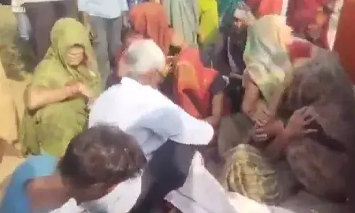 देवगढ़ में अवैध रेत से भरी ट्रैक्टर ने ली 15 साल के लड़के की जान, गुस्साए ग्रामीणों ने किया हंगामा