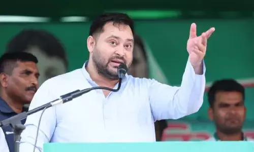 महागठबंधन में सीएम चेहरे पर सस्पेंस बरकार, पशुपति पारस को पार्टी में मिली एंट्री महागठबंधन में सीएम चेहरे पर सस्पेंस बरकार, पशुपति पारस को पार्टी में मिली एंट्री