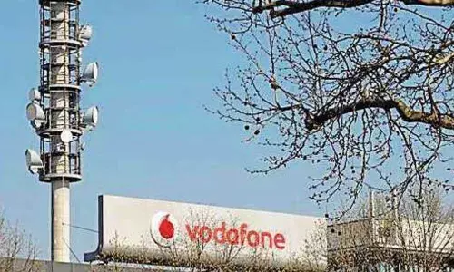 ठप्प हुआ वोडाफोन आइडिया का नेटवर्क, आधी रात से परेशान हो रहे यूजर्स