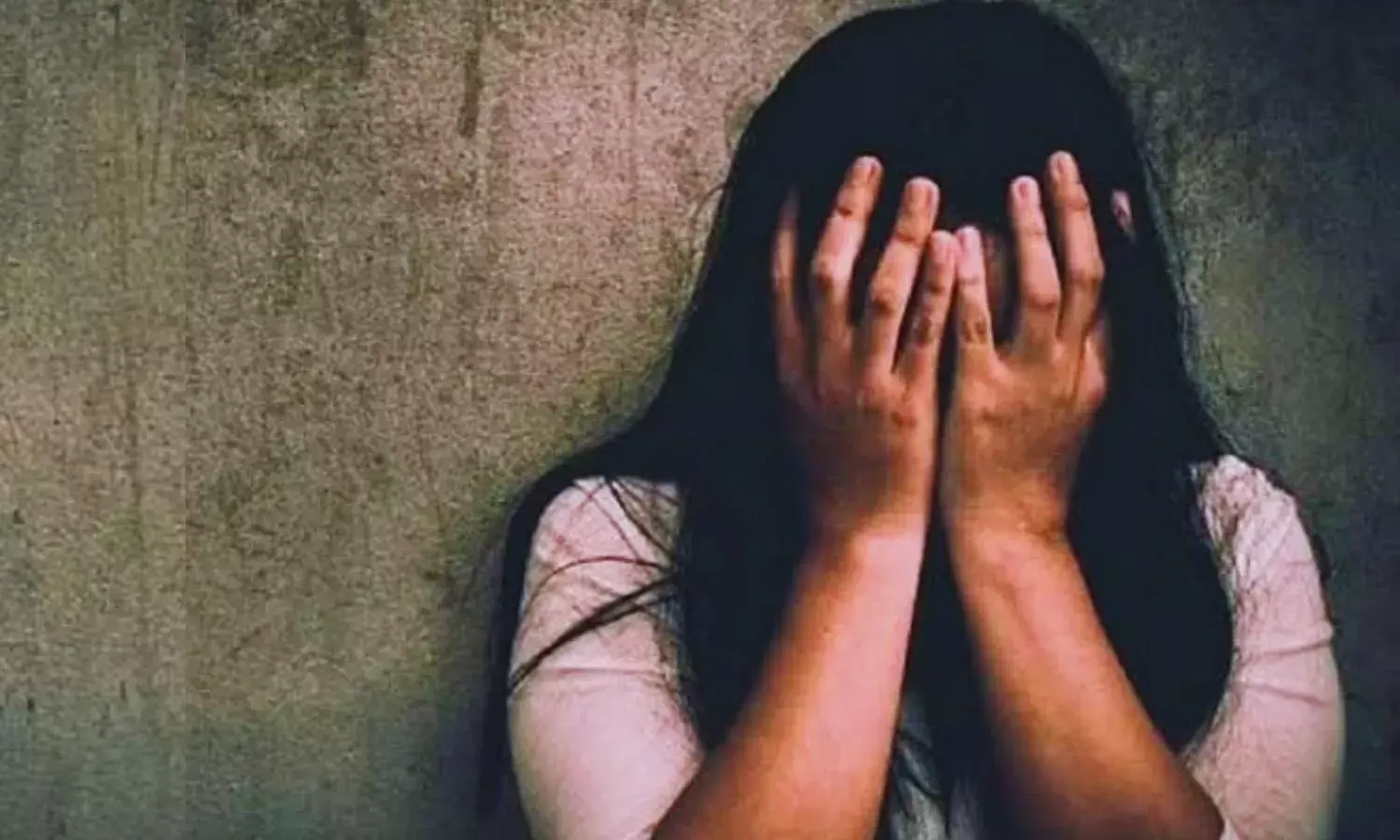 PHE विभाग के SDO ने शादी का झांसा देकर 7 साल तक किया दुष्कर्म