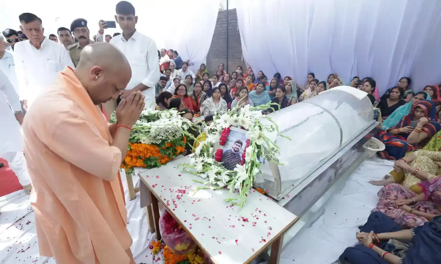 सीएम बोले- जो लोग इस साजिश का हिस्सा हैं उन्हें परिणाम भुगतना होगा और आप सभी इसके साक्षी बनेंगे…