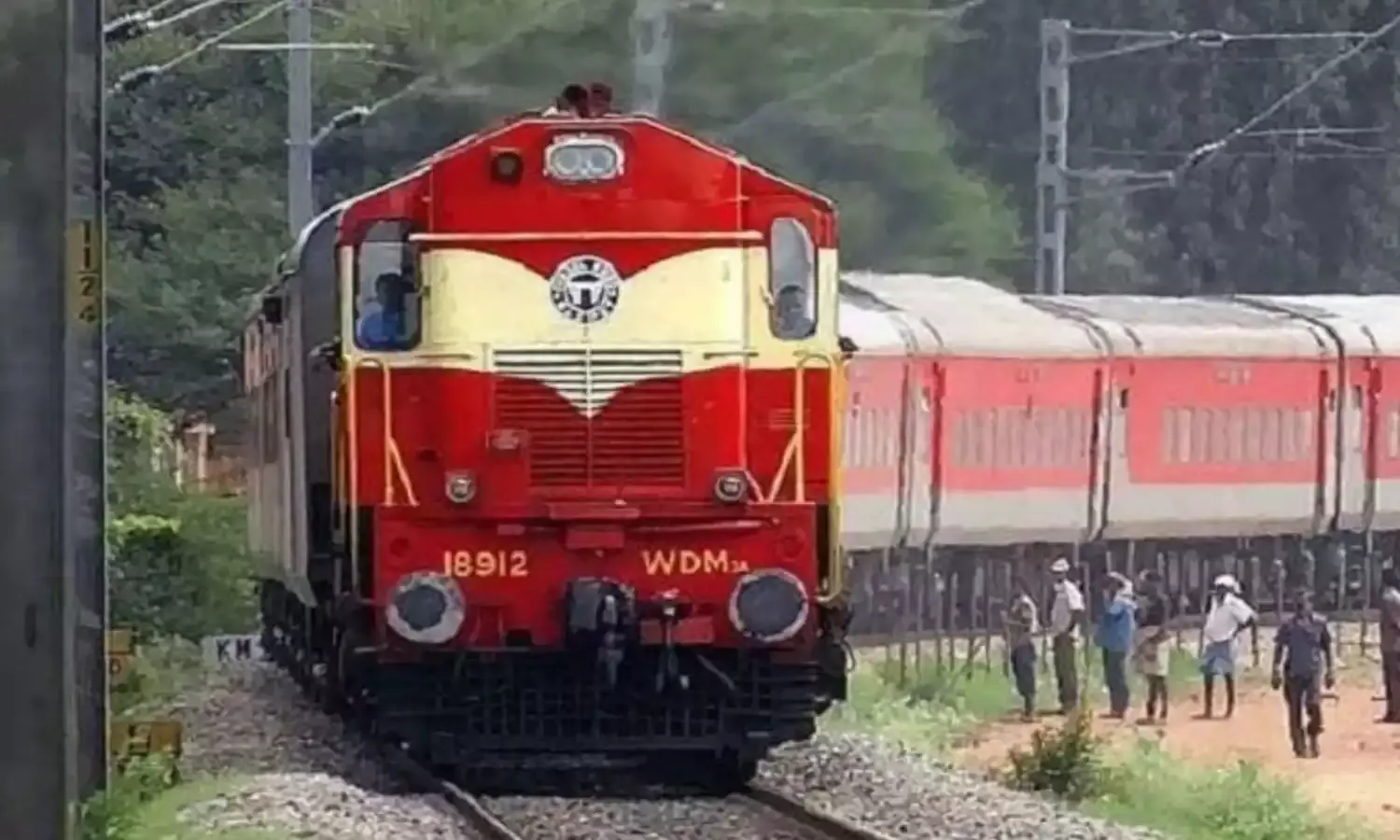 कटरा से दिल्ली के लिए चलेगी रातभर की स्पेशल ट्रेन, भीड़ में राहत की सांस