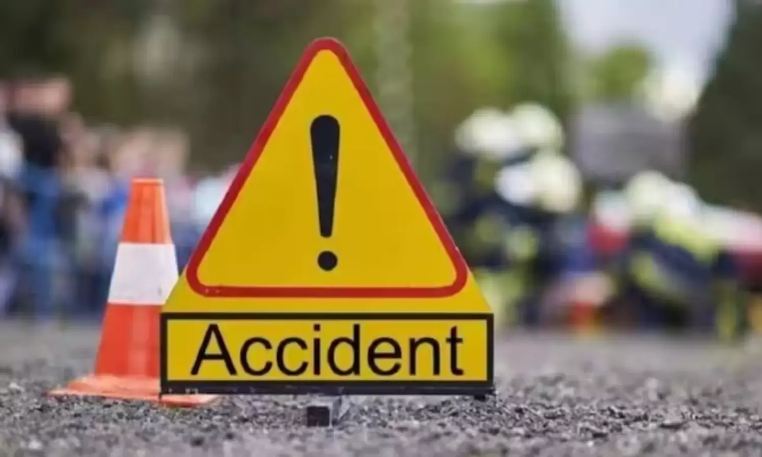 तेज रफ्तार कार ने घर के बाहर बैठे 7 लोगों को कुचला, मां-बेटी की मौत, 5 घायल…