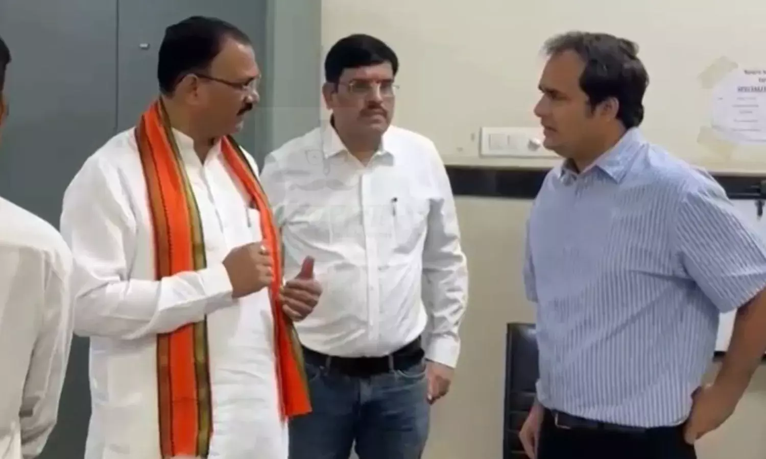 DKS हॉस्पिटल को स्वास्थ्य मंत्री का अल्टीमेटम, 24 घंटे में लगाए AC नहीं तो...