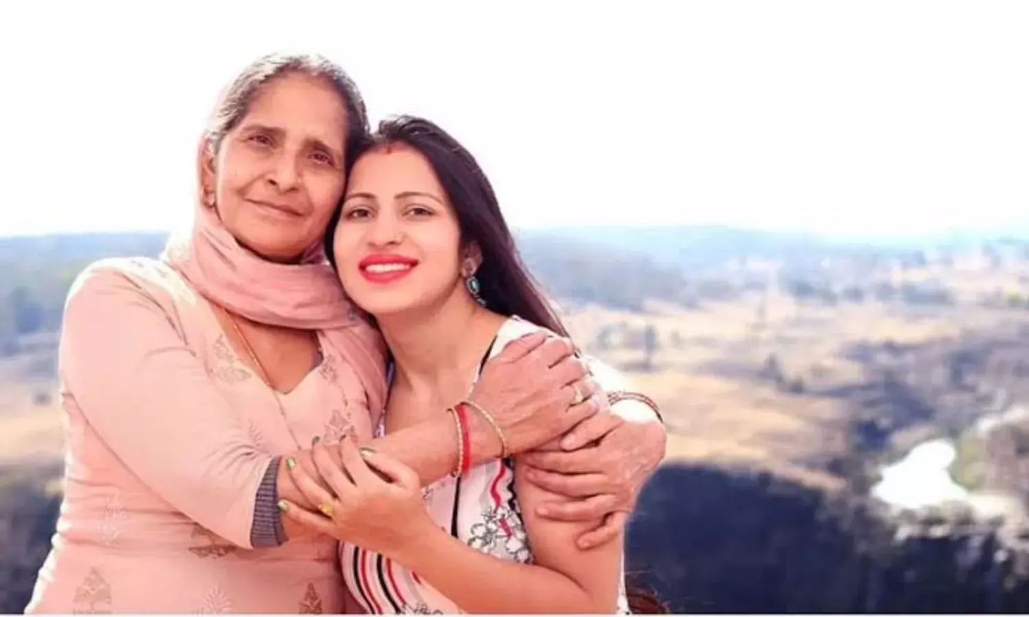 मदर्स डे पर मां के लिए कुछ करना चाहते हैं खास, तो इन जगहों पर घूमने का बनाएं प्लान