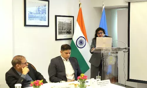 महिला अफसर ने दुनिया को बताया, योगी राज में कैसे बदला उत्तर प्रदेश...