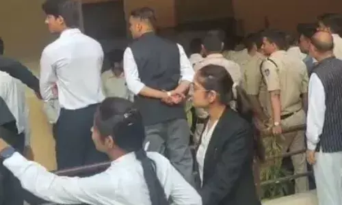 न्यायालय ने तीनों आरोपियों को रिमांड पर भेजा