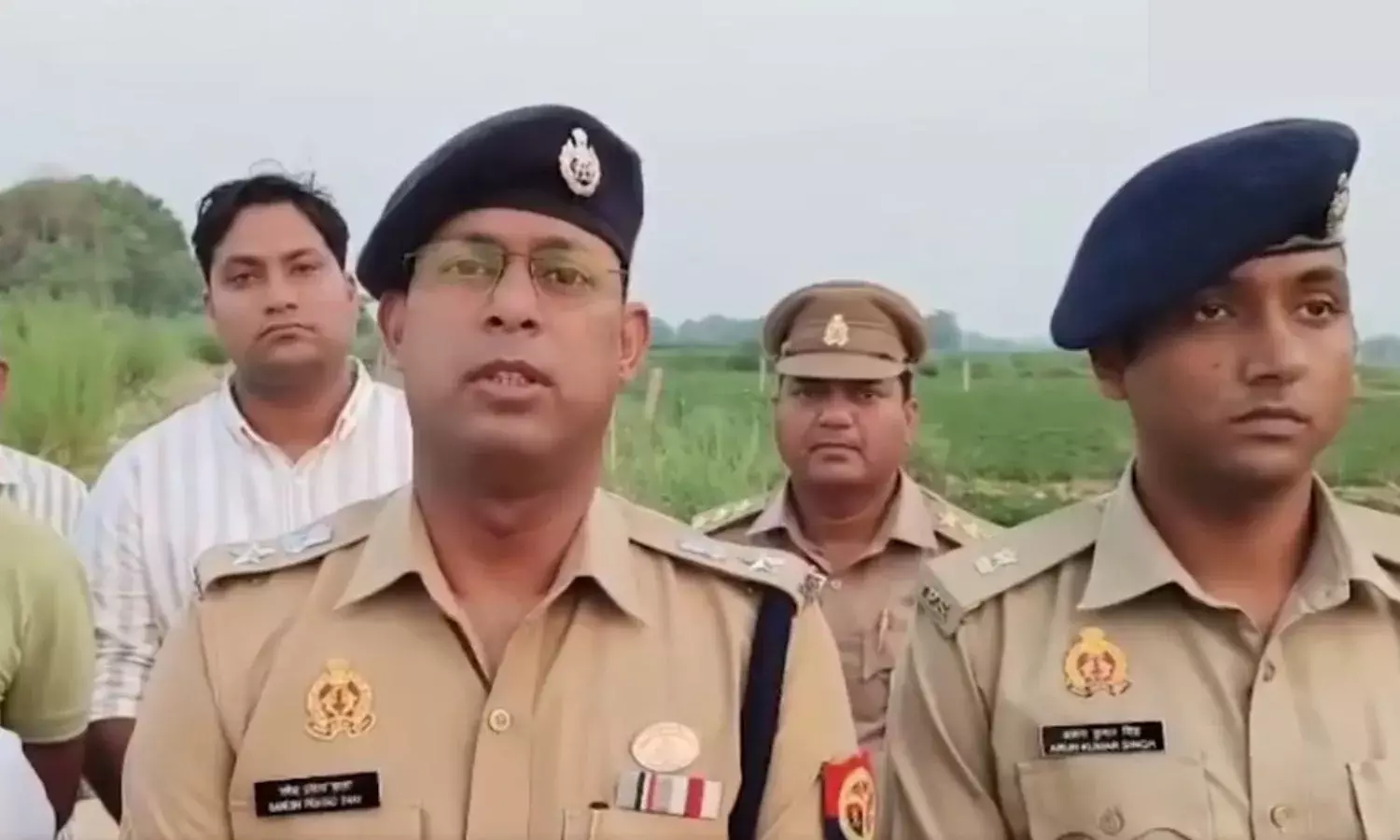 मैनपुरी में इनामी वांटेड बदमाश का एनकाउंटर, एक लाख रुपए का था इनाम मैनपुरी में इनामी वांटेड बदमाश का एनकाउंटर, एक लाख रुपए का था इनाम