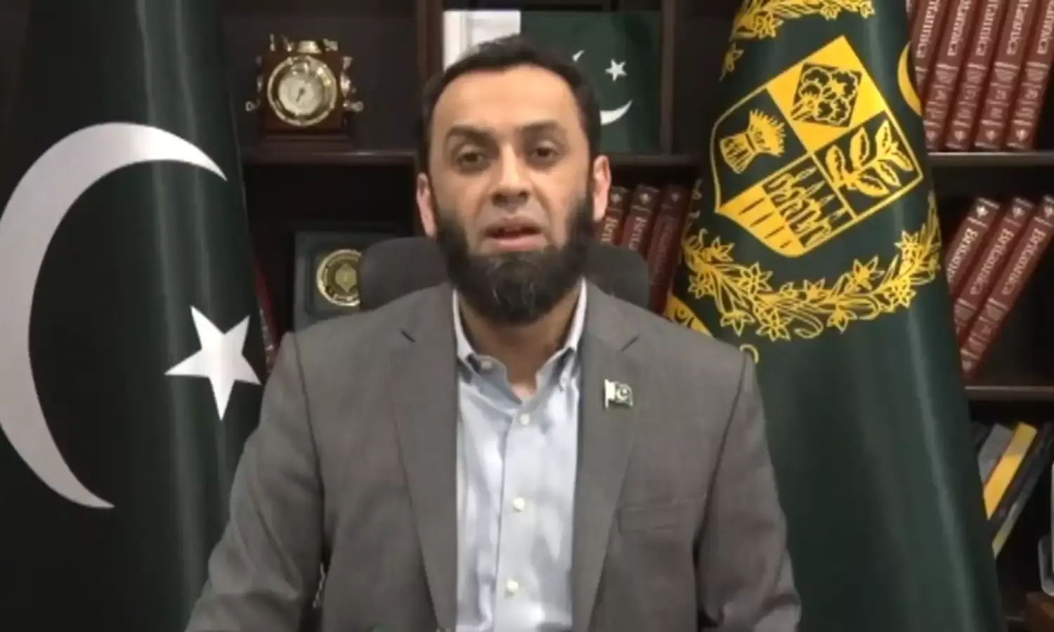 डर से पाकिस्तान की नींद हराम, आधी रात प्रेस कॉन्फ्रेंस करते हुए पाक के मंत्री का बड़ा दावा
