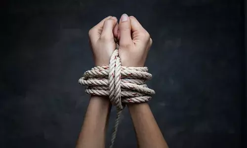 मैरिज गार्डन के बाहर से बच्ची का अपहरण, विवाह समारोह में शामिल होने आया रिश्तेदार उठाकर ले गया…