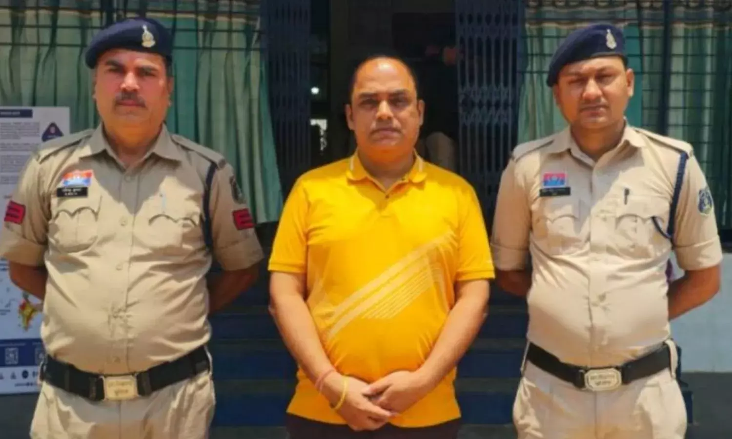 GGU नमाज पढ़ाने के मामले में NSS प्रभारी दिलीप झा गिरफ्तार, आठ के खिलाफ FIR