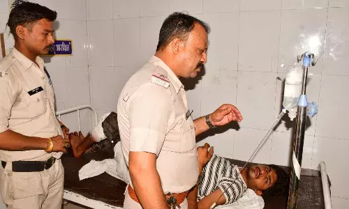 मुठभेड़ के दौरान कोटर थाना प्रभारी पर किया फायर…