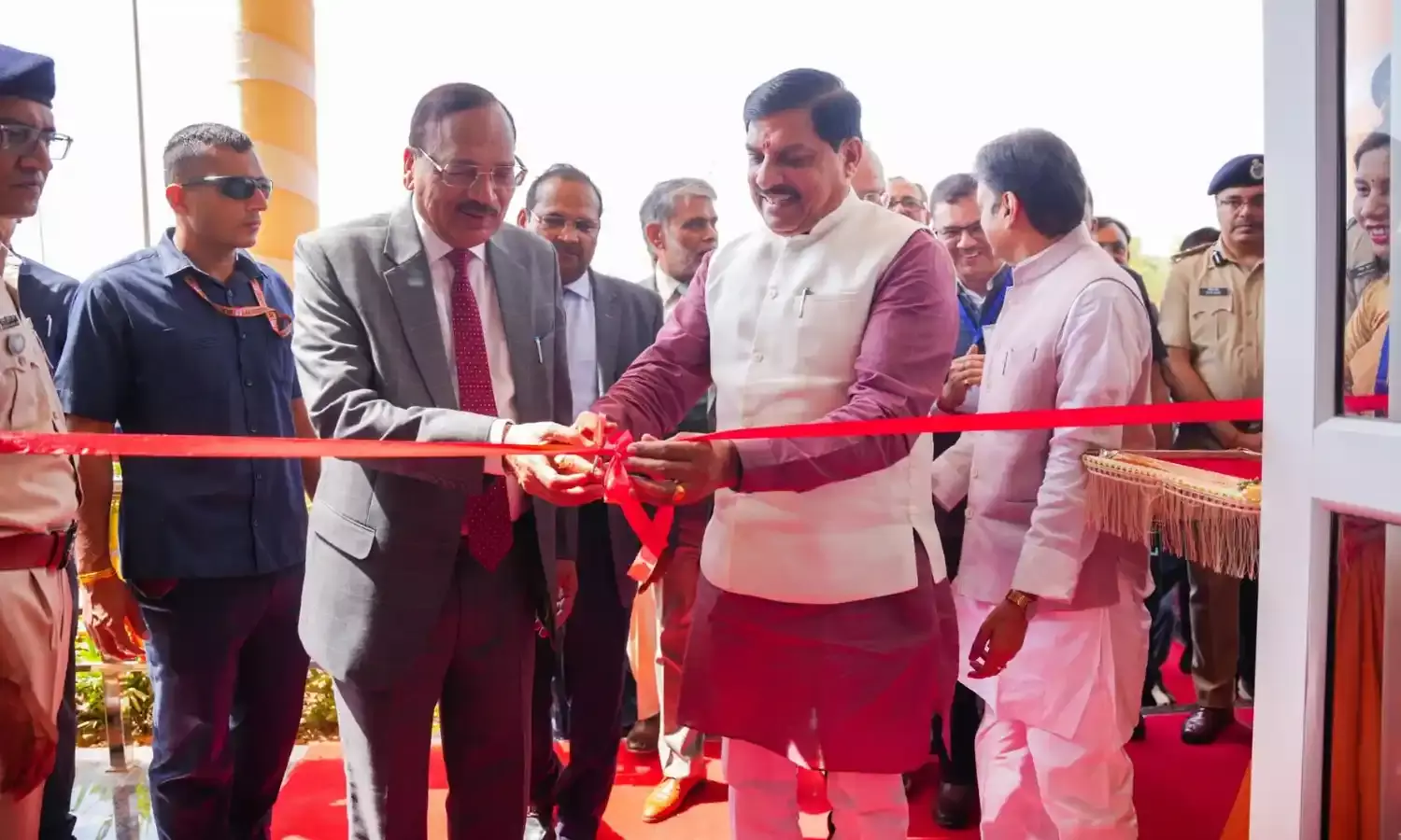 CM ने कहा- सम्राट विक्रमादित्य ने रखी न्याय प्रणाली की आधारशिला, जज सूर्य कांत बोले - प्रगति के लिए मजबूत जस्टिस सिस्टम आवश्यक CM ने कहा- सम्राट विक्रमादित्य ने रखी न्याय प्रणाली की आधारशिला, जज सूर्य कांत बोले - प्रगति के लिए मजबूत जस्टिस सिस्टम आवश्यक