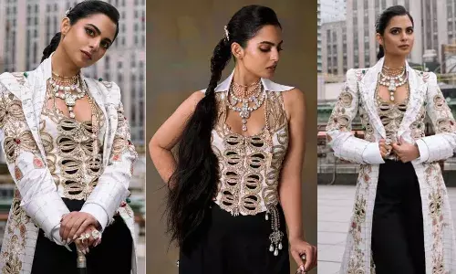 रॉयल लुक में दिखी ईशा अंबानी, पहना 136 कैरेट का शाही हार, कीमत जानकर उड़ जाएंगे होश