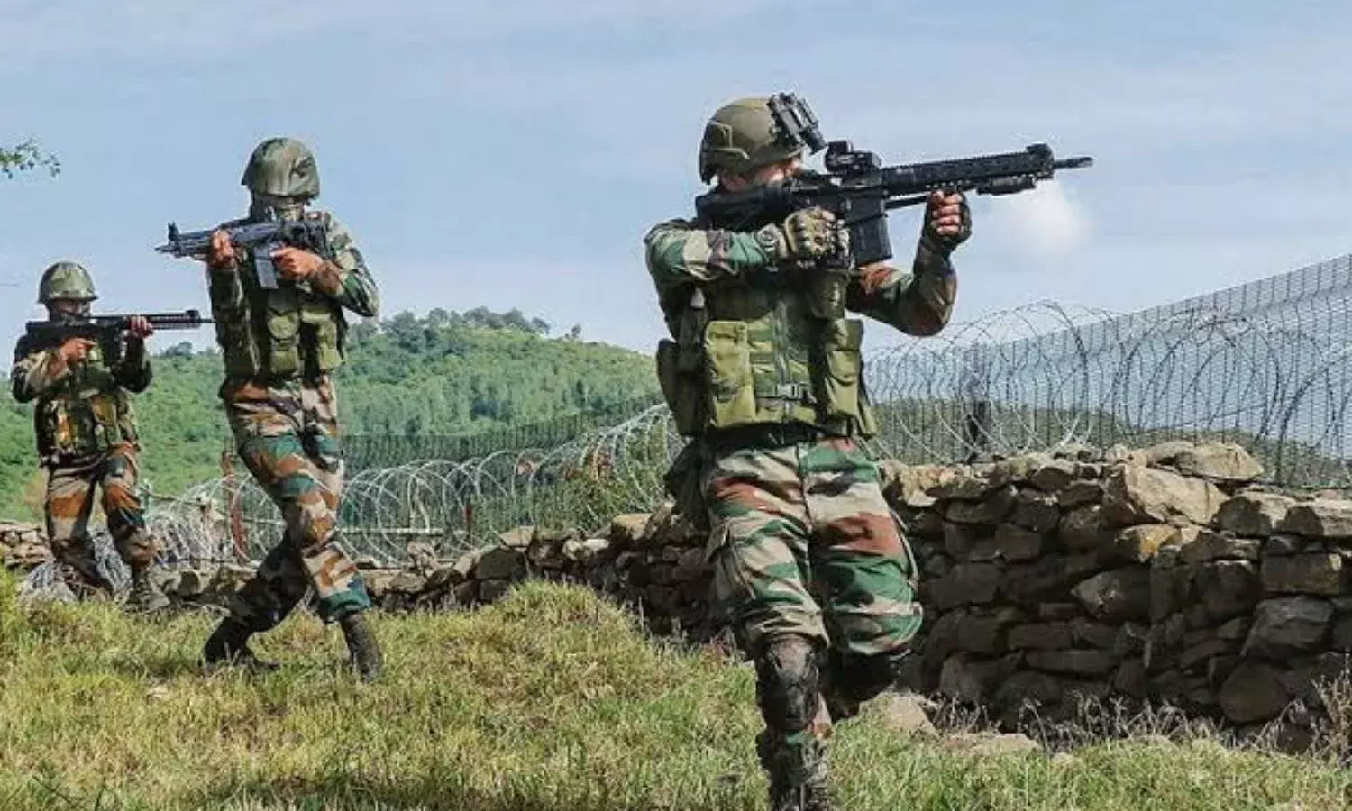 ऑपरेशन सिन्दूर से बौखलाए पाकिस्तान ने LoC पर की फायरिंग, 10 लोगों की मौत