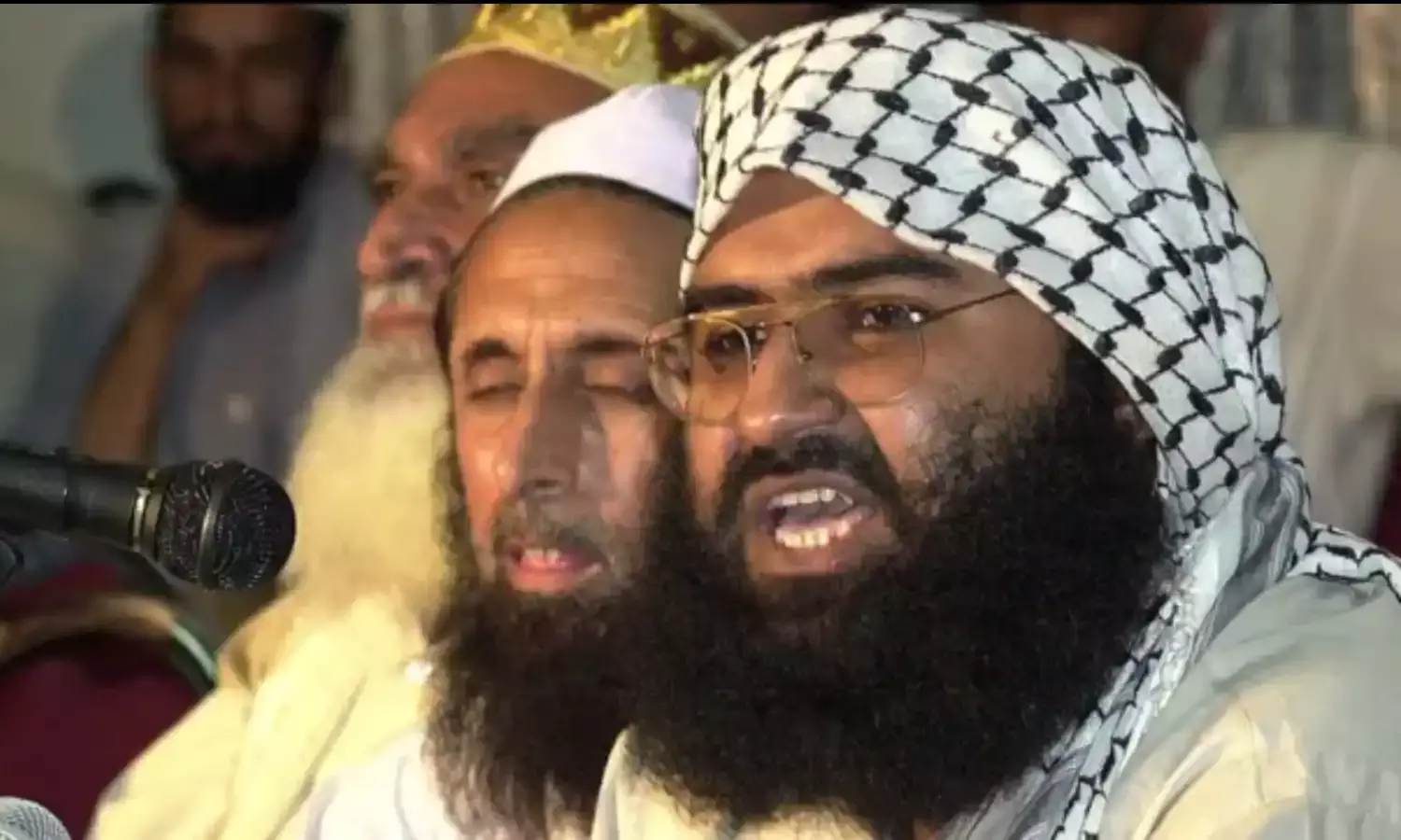 मसूद अजहर के पूरे परिवार का सफाया, भारत की एयर स्ट्राइक से दहला पाकिस्तान...