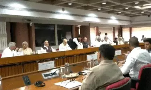 सर्वदलीय बैठक खत्म, ऑपरेशन सिंदूर के साथ भविष्य की रणनीति पर हुई चर्चा, खड़गे बोले संकट में हम सरकार के साथ