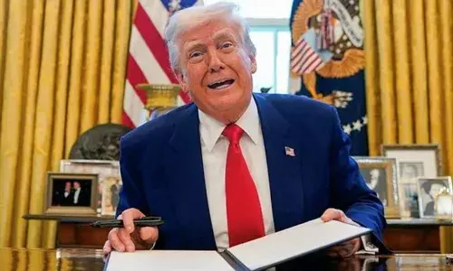 अमेरिका, भारत और पाकिस्तान के बीच कश्मीर मुद्दे के समाधान के लिए मध्यस्थता करने को तैयार अमेरिका, भारत और पाकिस्तान के बीच कश्मीर मुद्दे के समाधान के लिए मध्यस्थता करने को तैयार