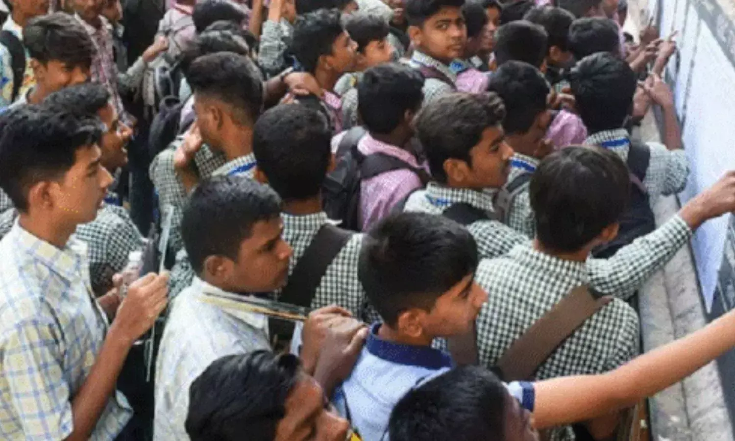 CBSE 12वीं बोर्ड में छत्तीसगढ़ के 82.17% स्टूडेंट्स पास, इनमें 12 हजार 713 लड़कियां CBSE 12वीं बोर्ड में छत्तीसगढ़ के 82.17% स्टूडेंट्स पास, इनमें 12 हजार 713 लड़कियां